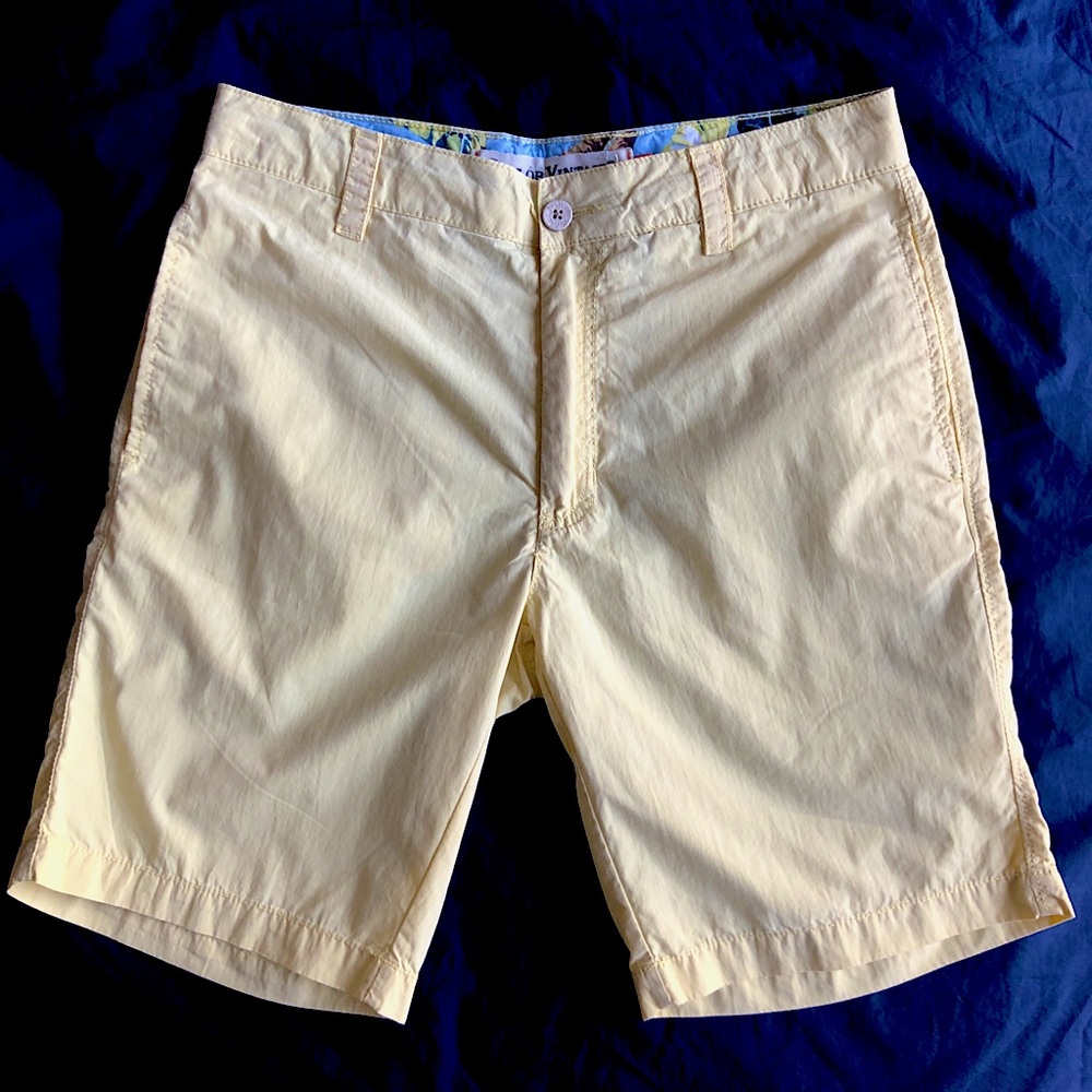 Taylor Vintage Yellow Shorts Size 30